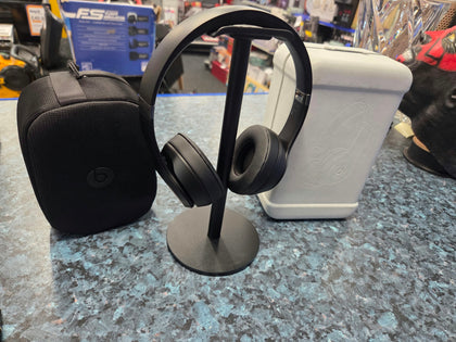beats solo 4 On-Ear True Wireless Headphones
