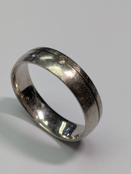 Platinum diamond wedding band ring