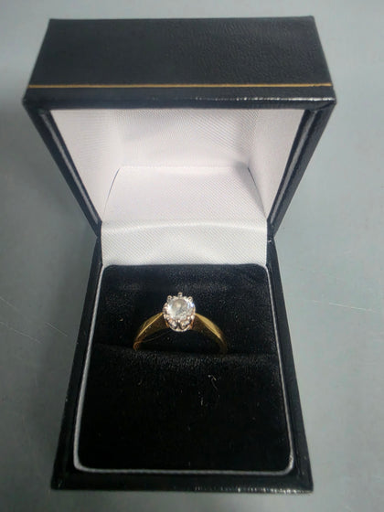 18ct GOLD RING 750 4.5G HM Size P