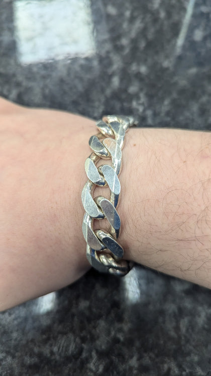 Chunky Silver Bracelet (86G)