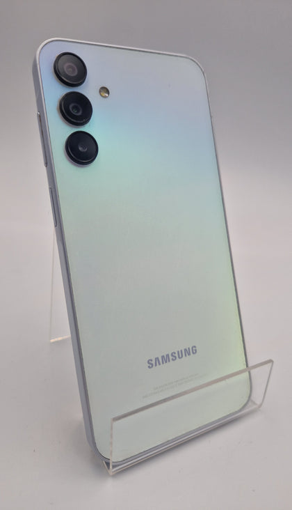 Samsung Galaxy A15 5G light blue 128GB smartphone unlocked unboxed (scratches on screen)