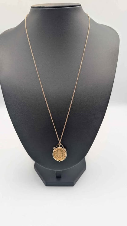 9ct Yellow Gold Chain With 22ct 2002 Elizabeth II Half Sovereign Coin in 9ct Mount - 7.86 Grams - 22
