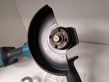 Makita Angle Grinder GA005G 40V- Great Yarmouth