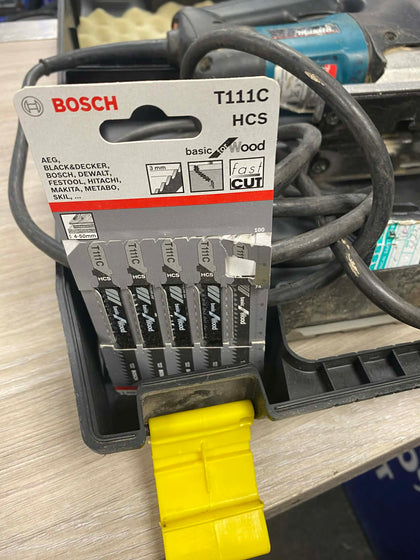 * Makita 4350FCT Orbital Jigsaw