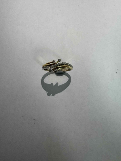 18ct gold ring (4.53g) (size S)
