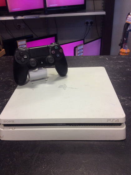 PS4 Slim