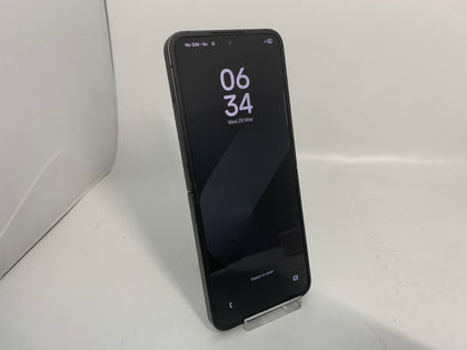 Samsung Galaxy Z Flip6 256GB Crafted Black Unlocked 100% Battery Health