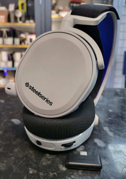 SteelSeries Arctis 7P Wireless Gaming Headset for PS5/PS4 – White - With Dongle