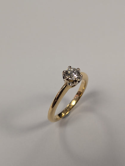 18ct Gold Single Diamond Ring .40ct Si 1