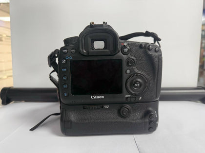 Canon eo5 5d mark 3 (BODY ONLY) ( UNBOXED) **wythenshawe**