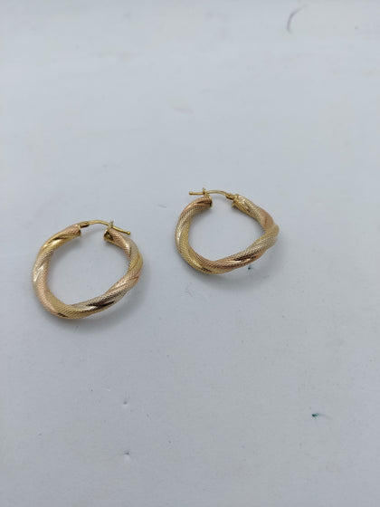18CT Yellow Gold Hooped Earring With Twisted Pattern - 3.2 Grams - Fully Hallmarked.