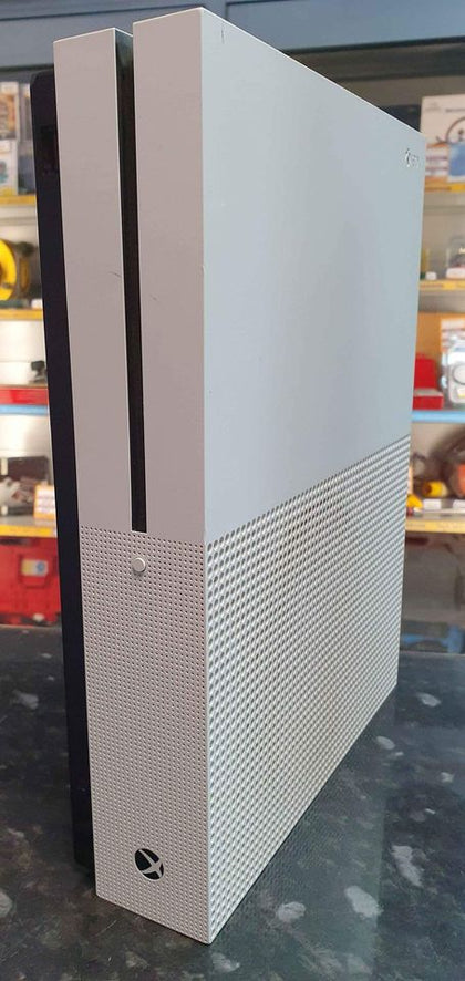 Xbox One S 500GB White with Black Pad