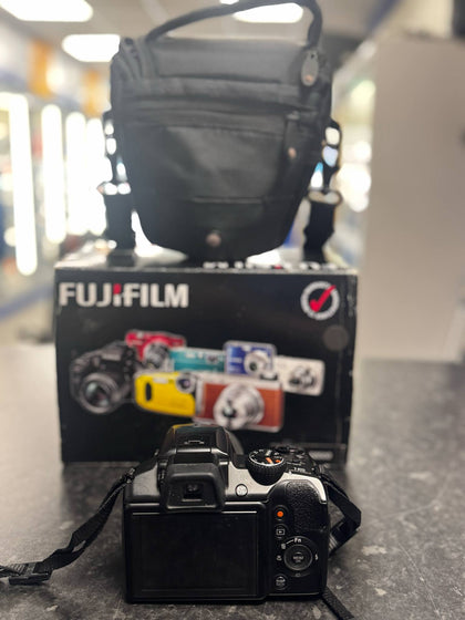 Fujifilm Finepix S8500 - 16MP, Boxed with Case