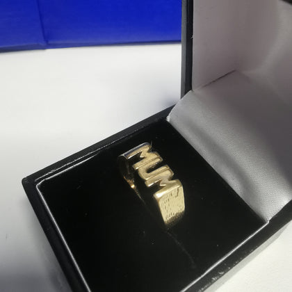 9K Gold 'MUM' Ring, Hallmarked and Tested (375), 2.73Grams, Size: Q.