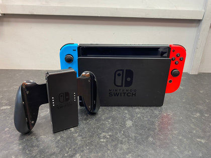 Nintendo Switch Console - Neon Red / Neon Blue (Latest Model)