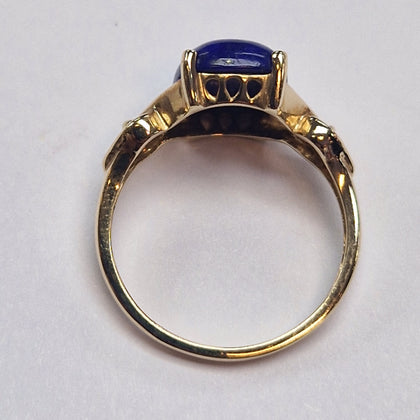 9CT GOLD RING WITH LARGE DARK BLUE STONE SIZE K 2.37G PRESTON STORE