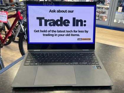 Samsung Galaxy Book Pro 3 2 360: 256GB SSD + 8GB RAM