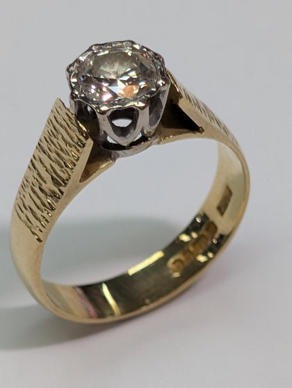 18ct Diamond Ring 1/2 Carrat