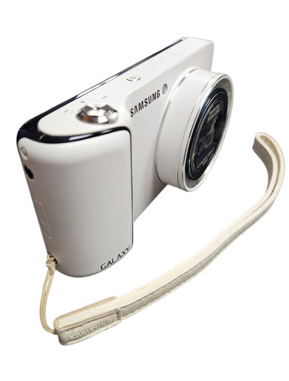 Samsung Galaxy EK-GC110 Digital Camera - Unboxed