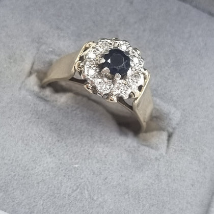 9ct gold sapphire & diamond flower ring 