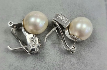 18ct White gold diamond/Pearl Earrings