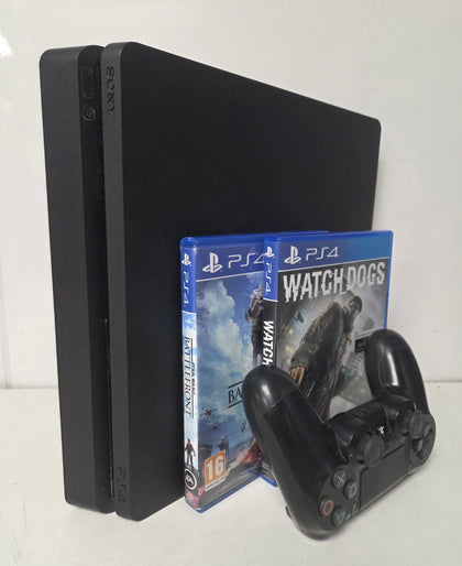 Sony PlayStation 4 500GB Console & 2 Games
