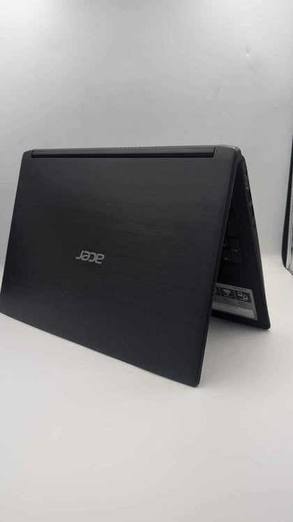 Acer Aspire 3 Netbook - Intel i5-8250U - 12GB Ram - 200GB HDD - 15