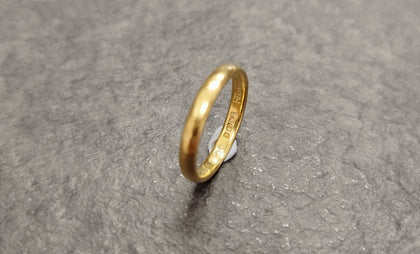 22ct Yellow Gold Wedding Band Ring Size L