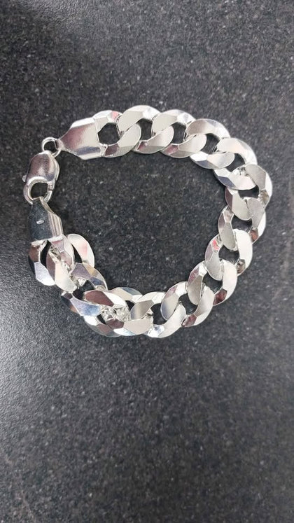 STERLING SILVER (925) FULLY HALLMARKED 8