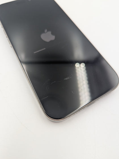 Apple iPhone 15 Pro 87%