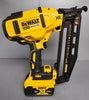 DeWalt DCN660P2 18v XR Brushless 2nd Fix Finishing Nailer Inc 2x 5.0Ah Batteries