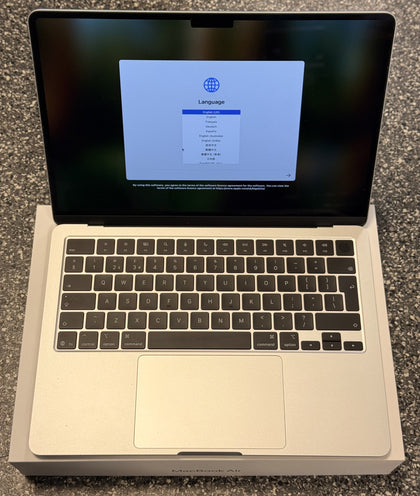 Apple MacBook Air 2025 13.6in M4 16GB 256GB