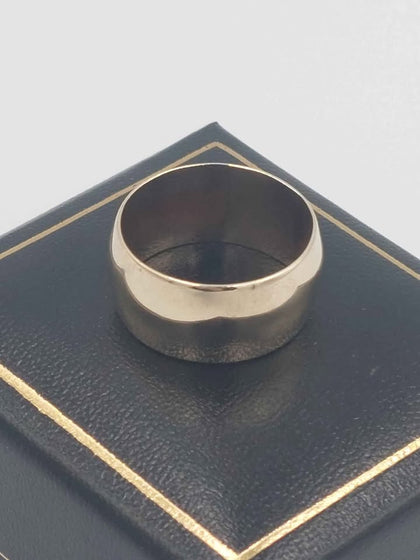 (9k Hallmarked&Tested), Gold Band Ring, 4.6g, Size O