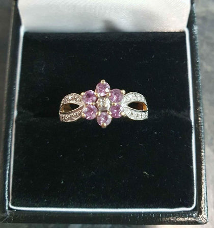 9ct Yellow Gold with Pink and Clear stones - Size I.