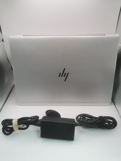 HP Elitebook 840 G5 I7-8550U 8GB RAM 256GB SSD Windows 11-Scratches on laptop cover