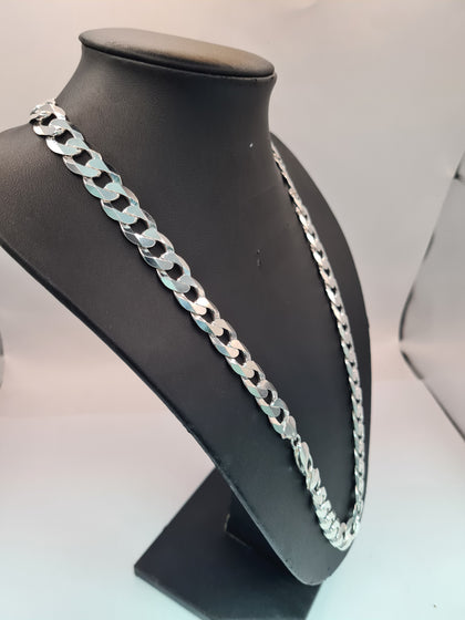 BRAND NEW SILVER CHAIN ,WEIGHT, 98.64 ,LENGHT 26