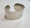 925 Silver Hammered Pattern Open Bangle - 37.94g
