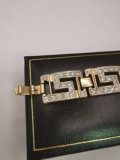 9K Gold Bracelet with Stones Hallmarked(375) and Tested 53.2G in weight 8