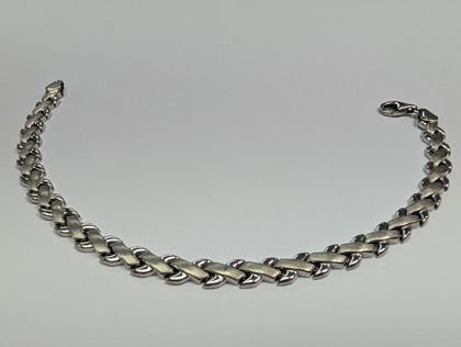 9ct White Gold X Link  Bracelet