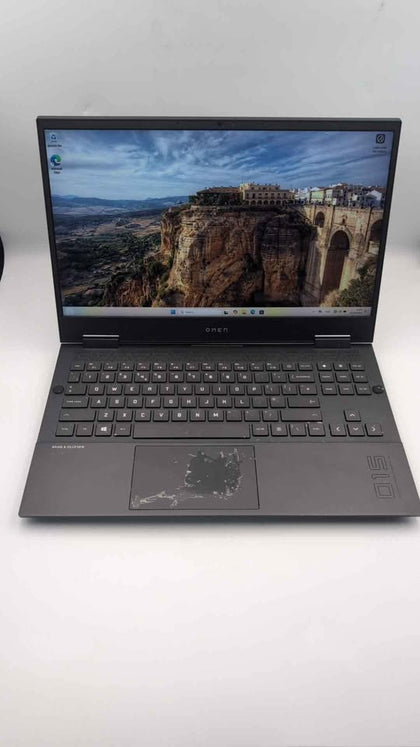 HP 15-EN0008/Ryzen 7 4800H/16GB RAM/512GB SSD/RTX2060/15