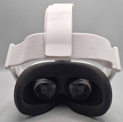 ***SALE*** Meta/Oculus Quest 2 VR Headset (With Controllers) - 128GB