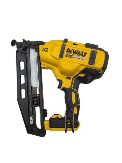 DEWALT DCN660N 63mm 18V Li-Ion XR Brushless Second Fix Cordless Nail Gun Body Only