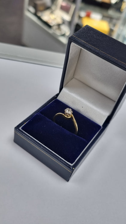 18ct Gold Solitaire Diamond Ring Size L LEYLAND.