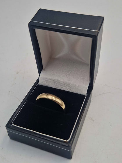 9ct Yellow Gold Plain Wedding Band Ring - 3.14 Grams - Size U9ct Yellow Gold Plain Wedding Band Ring - 3.14 Grams - Size U