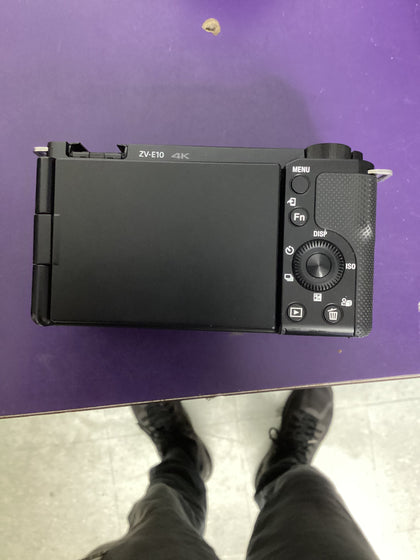 Sony Alpha ZV-E10 & Viltrox Lens