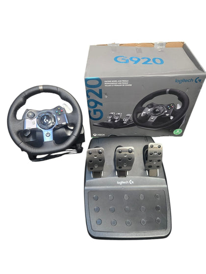 Logitech G920 Driving Force Racing Wheel and pedals BOXED