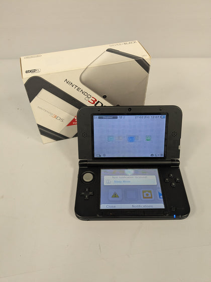 Nintendo 3DS XL Console