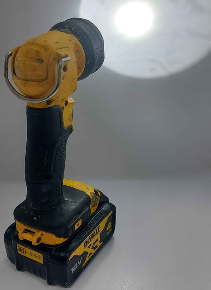 DeWalt 18v LED work light with 4AH battery XR LI-ION unboxed
