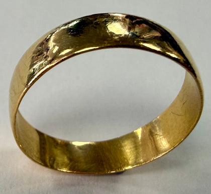 22CT Gold Wedding Band Size M.5