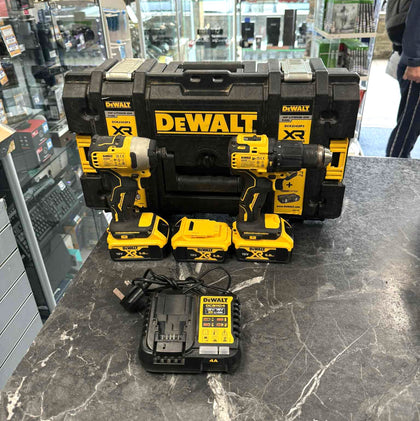 DeWalt DCK2062P3 18V XR Brushless Compact Combi Drill & Impact Driver Twin Kit X3 Batteries